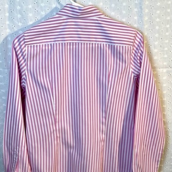 Banana Republic Long-Sleeved Shirt with Tailored Fit - Picture 2 of 9